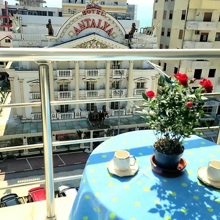 Appartament Xhoi 3 Appartamento