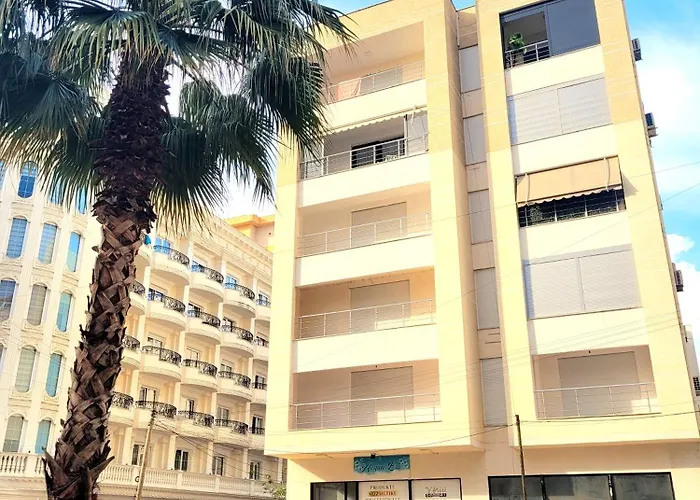 Appartament Xhoi 3 *